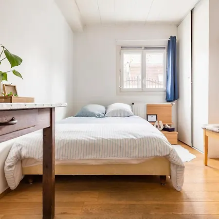 Homestay Chbre 2 Pers, Sdb Privee, Repas Et Taxi Cdg Extra